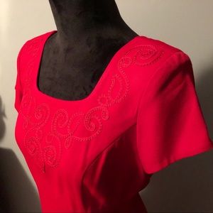 Short sleeve scoop neck dress, size 6